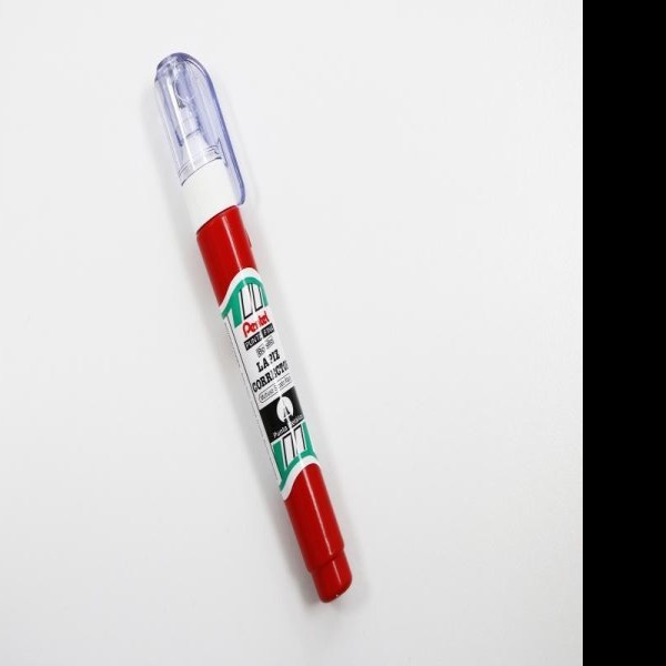 CORRECTOR PLUMA PENTEL L63-W 7ML. E.12 C.288